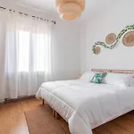 Priscilla Bed & Breakfast