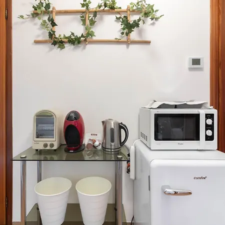 Priscilla Bed and Breakfast 3*