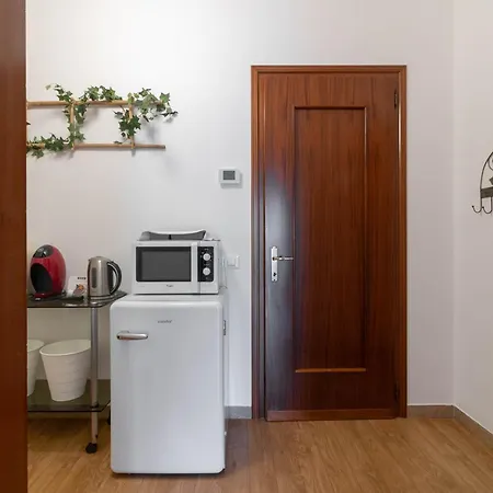 Bed & Breakfast Priscilla 3*